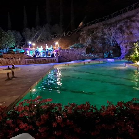 Borgo Di Barigianino Aparthotel Sovicille Bagian luar foto