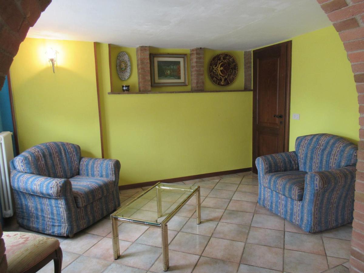 Borgo Di Barigianino Aparthotel Sovicille Bagian luar foto