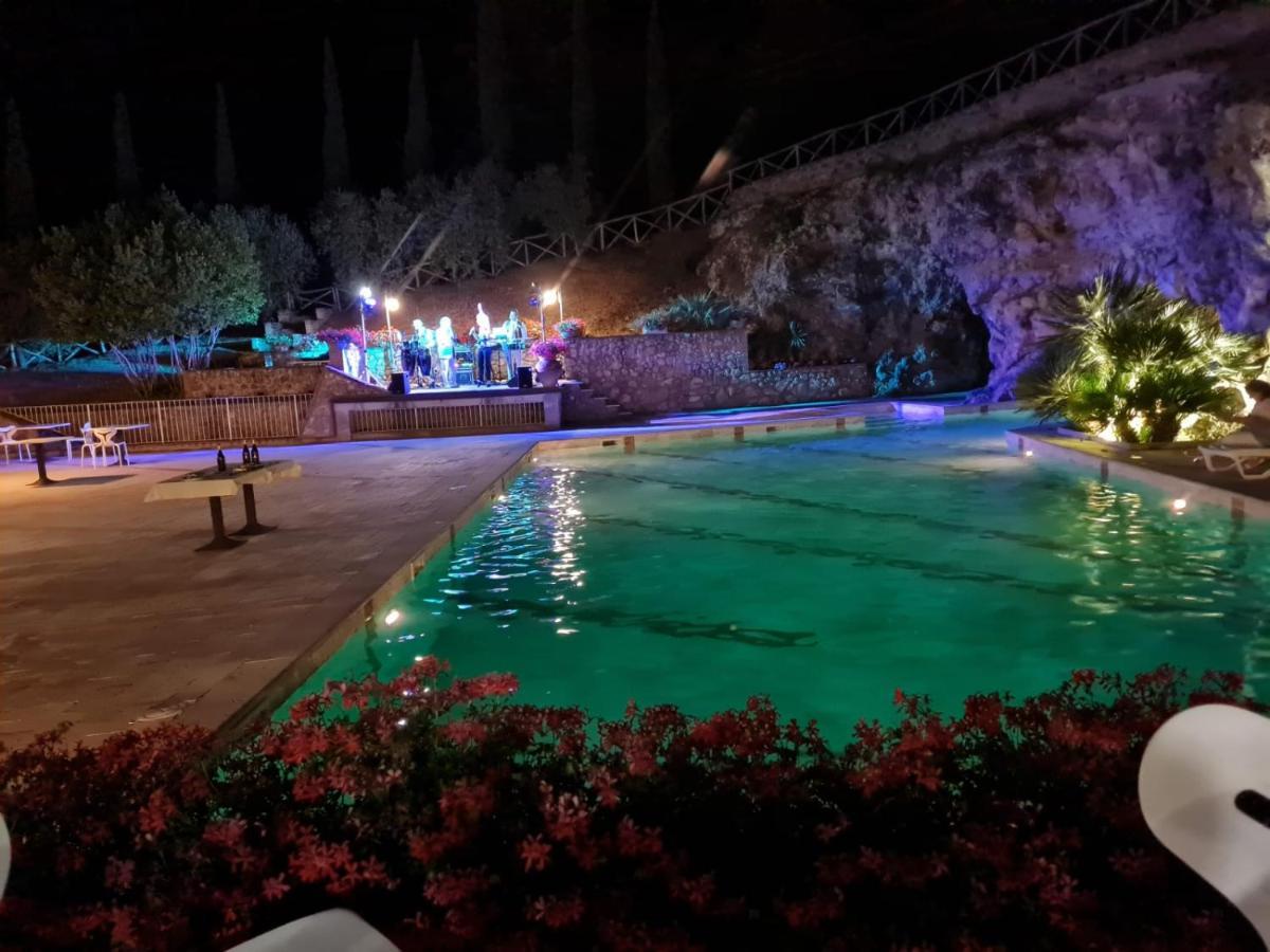 Borgo Di Barigianino Aparthotel Sovicille Bagian luar foto