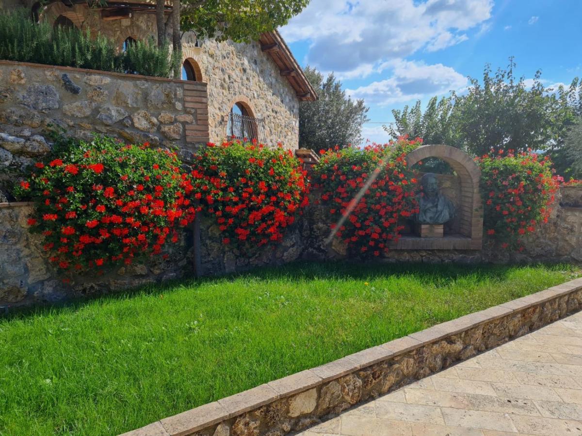 Borgo Di Barigianino Aparthotel Sovicille Bagian luar foto