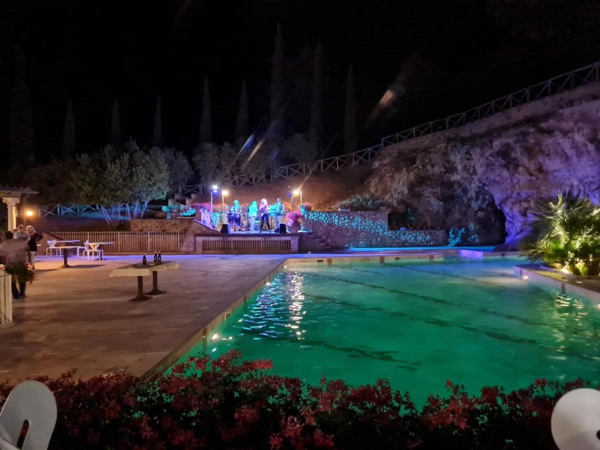 Borgo Di Barigianino Aparthotel Sovicille Bagian luar foto