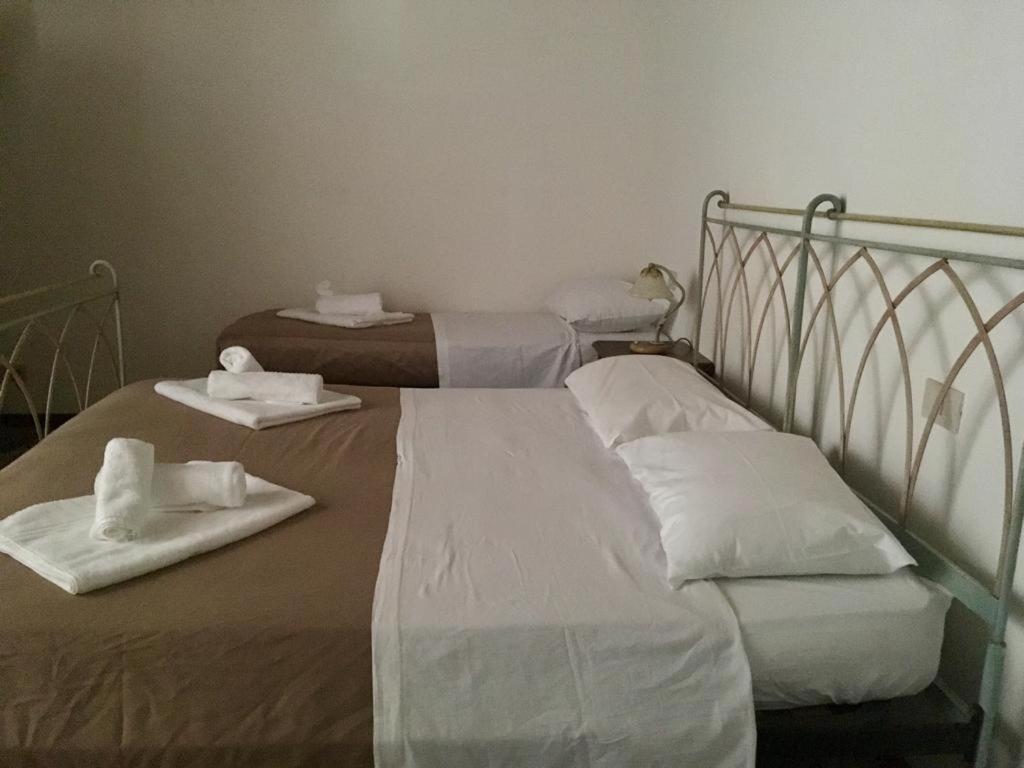 Borgo Di Barigianino Aparthotel Sovicille Bagian luar foto