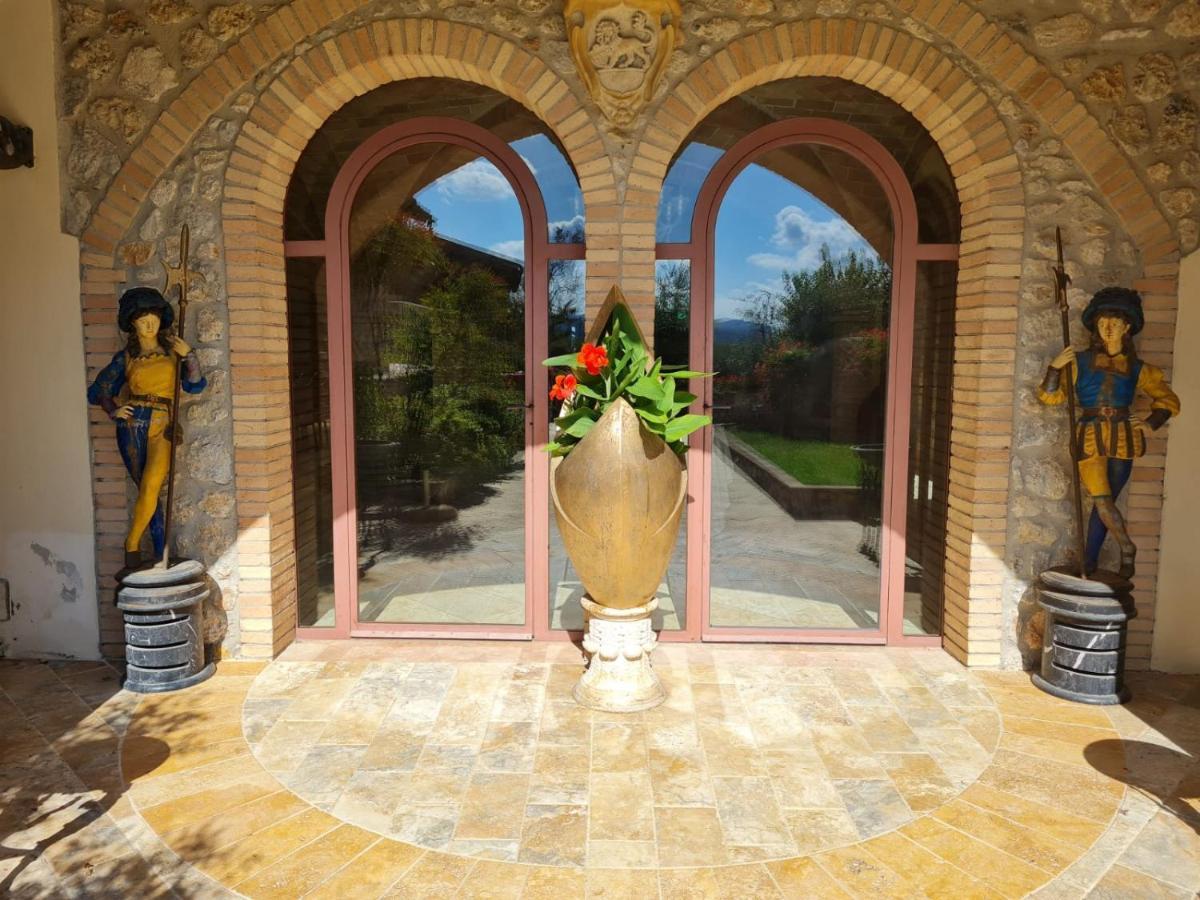 Borgo Di Barigianino Aparthotel Sovicille Bagian luar foto